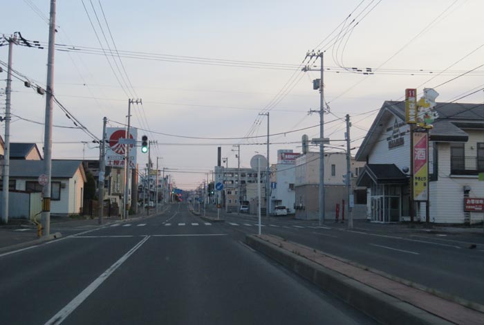 webnews今朝の北見/とん田通り、南大通り交差点から国道39号方向