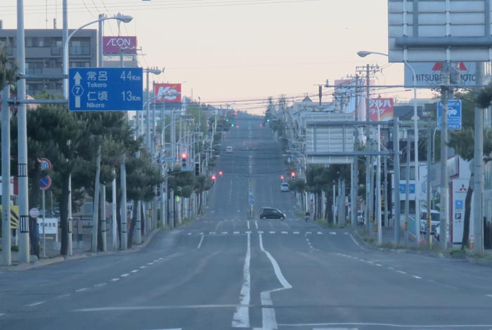 webnews今朝の北見/交差点から奥は常呂方面