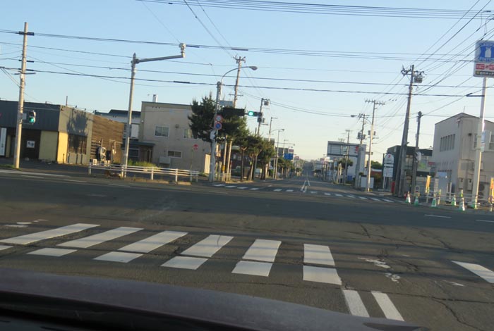 webnews今朝の北見/交差点から奥は常呂方面