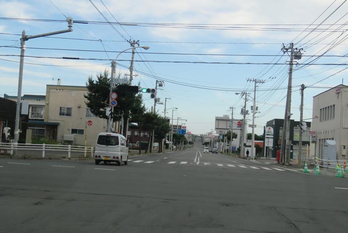 webnews今朝の北見/交差点から奥は常呂方面
