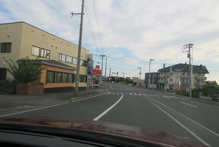 webnews今朝の北見/無加川橋を渡り南大通り交差点方向