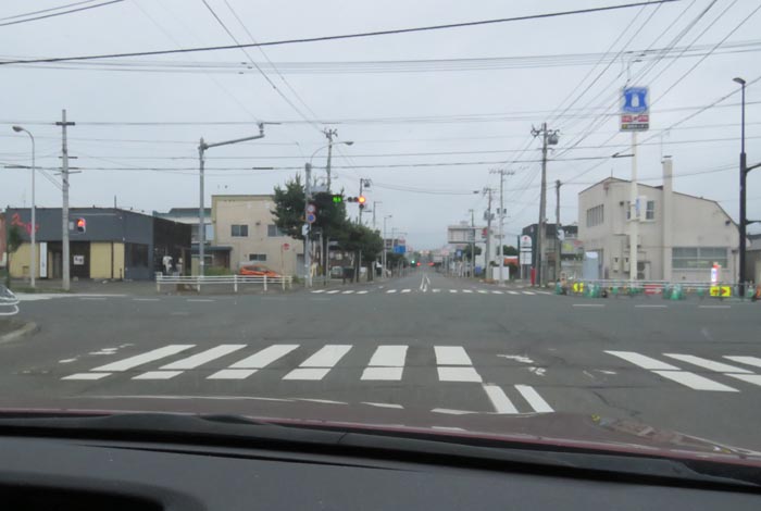webnews今朝の北見/交差点から奥は常呂方面