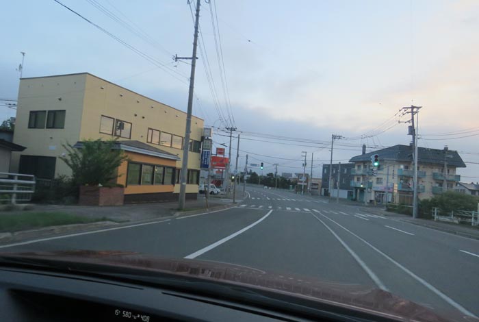 webnews今朝の北見/無加川橋を渡り南大通り交差点方向
