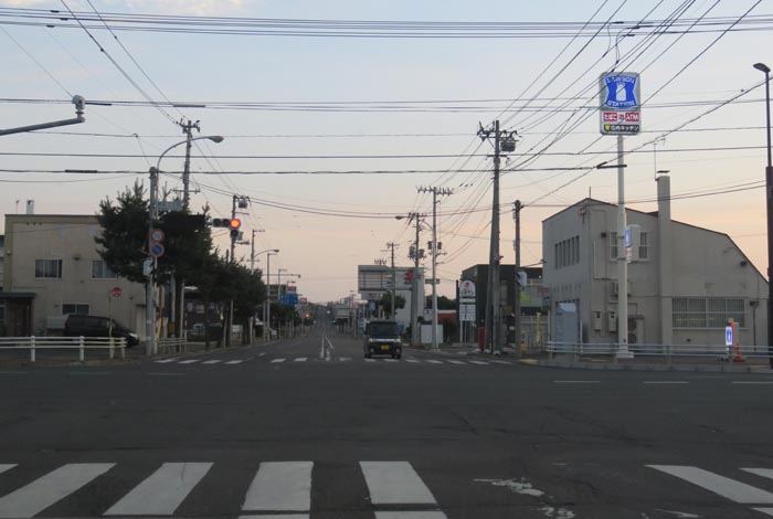 webnews今朝の北見/交差点から奥は常呂方面