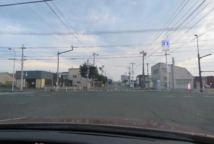 webnews今朝の北見/交差点から奥は常呂方面
