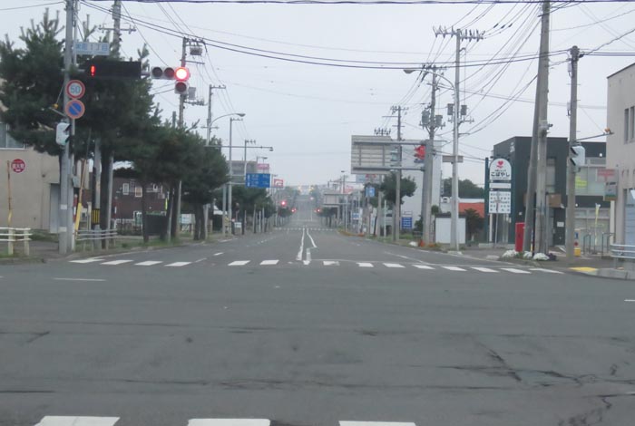 webnews今朝の北見/交差点から奥は常呂方面