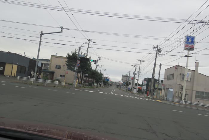 webnews今朝の北見/交差点から奥は常呂方面