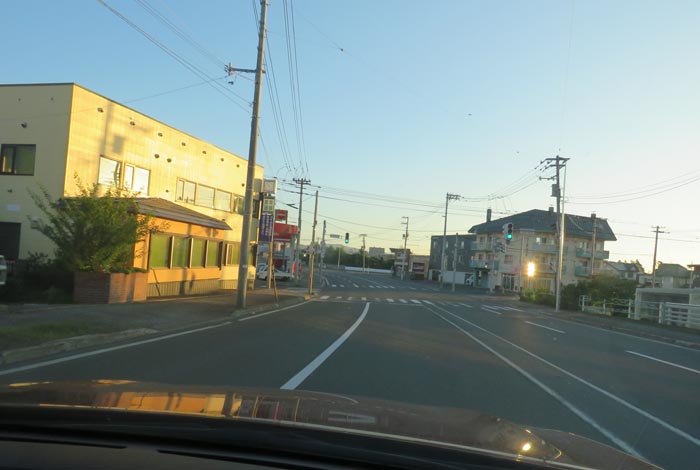 webnews今朝の北見/無加川橋を渡り南大通り交差点方向