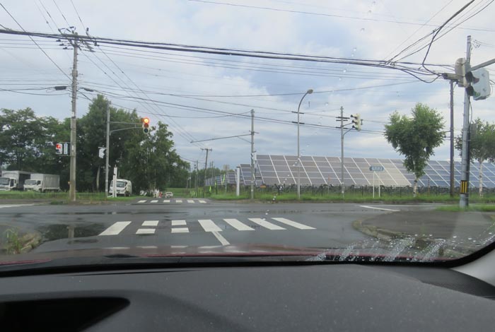 webnews今朝の北見/交差点から奥が無加川の右岸堤防