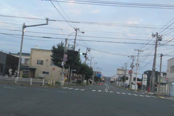 webnews今朝の北見/交差点から奥は常呂方面