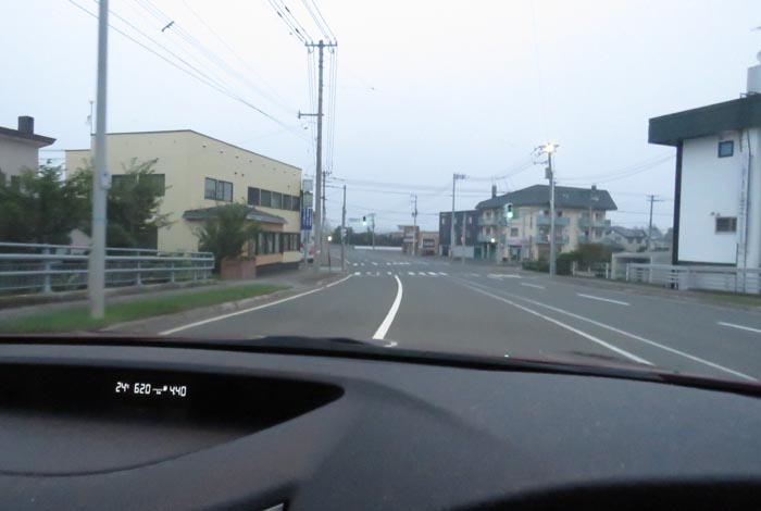 webnews今朝の北見/無加川橋を渡り南大通り交差点方向