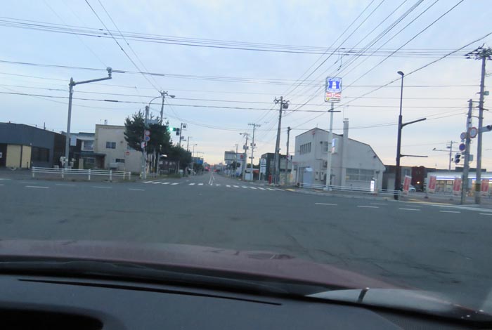 webnews今朝の北見/交差点から奥は常呂方面