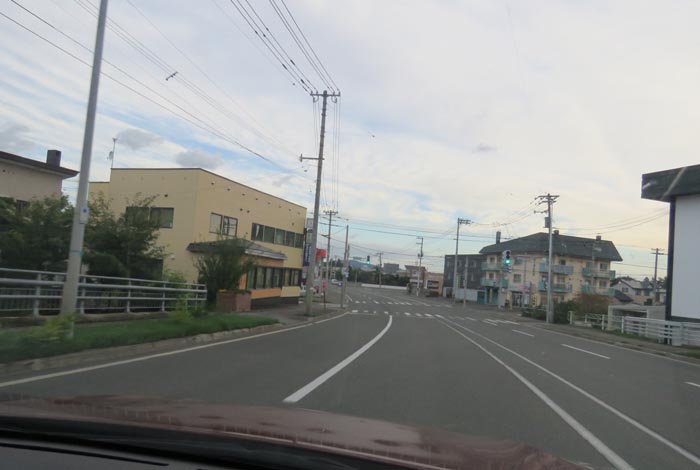 webnews今朝の北見/無加川橋を渡り南大通り交差点方向