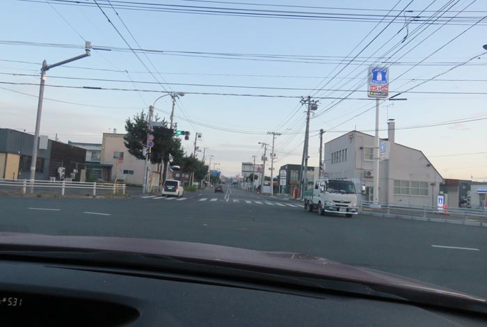 webnews今朝の北見/交差点から奥は常呂方面