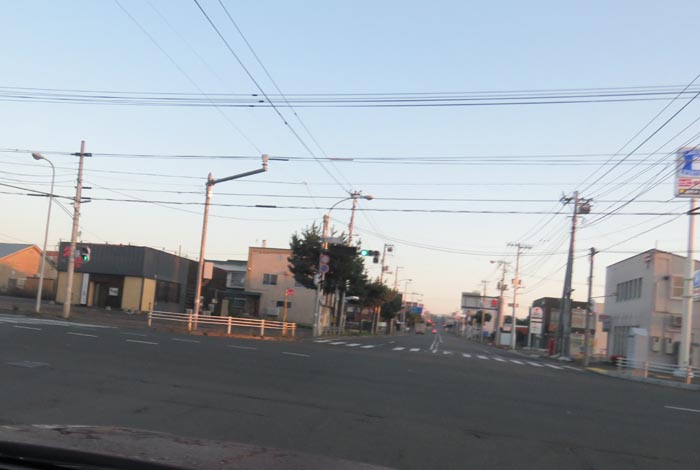 webnews今朝の北見/交差点から奥は常呂方面