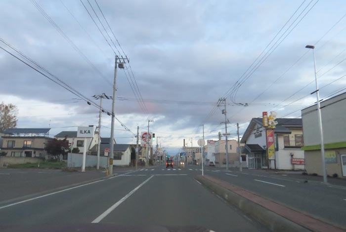 webnews今朝の北見/とん田通り、南大通り交差点から国道39号方向