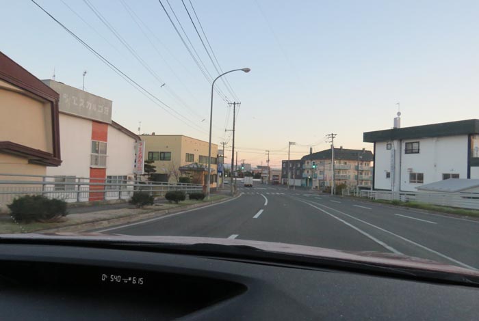 webnews今朝の北見/無加川橋を渡り南大通り交差点方向