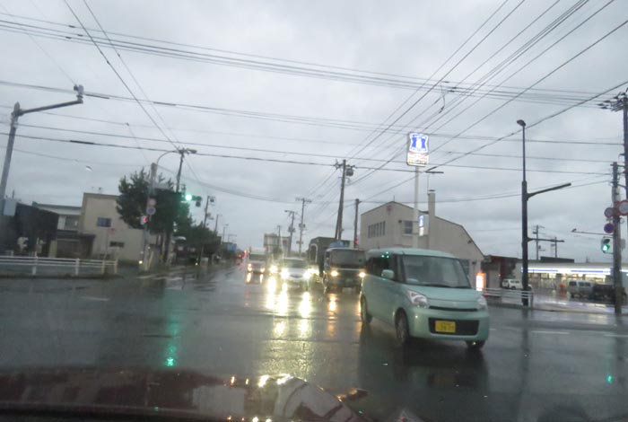 webnews今朝の北見/交差点から奥は常呂方面