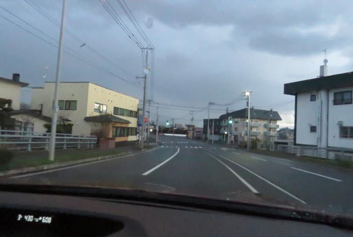 webnews今朝の北見/無加川橋を渡り南大通り交差点方向