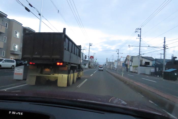 webnews今朝の北見/とん田通り、南大通り交差点から国道39号方向