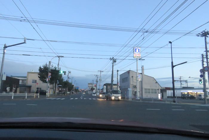 webnews今朝の北見/交差点から奥は常呂方面