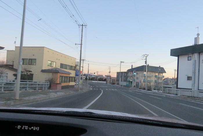 webnews今朝の北見/無加川橋を渡り南大通り交差点方向
