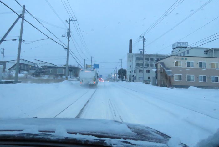 webnews今朝の北見/とん田通り、南大通り交差点から国道39号方向