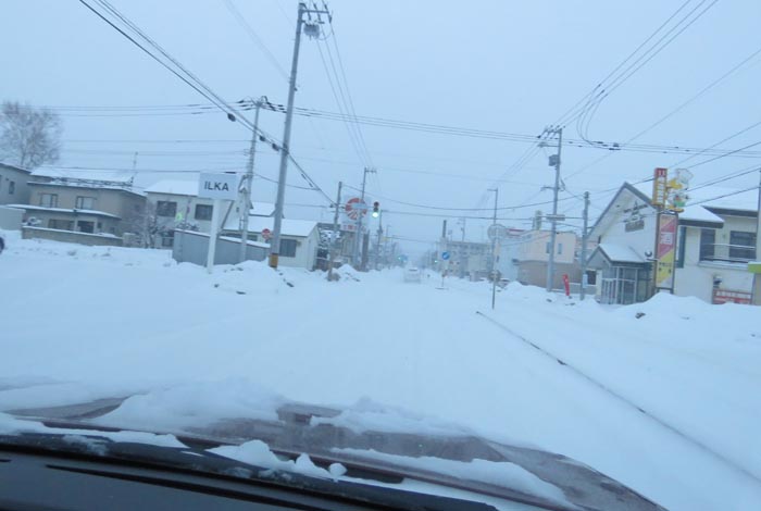 webnews今朝の北見/とん田通り、南大通り交差点から国道39号方向