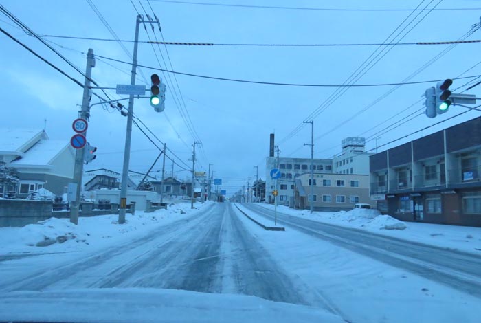 webnews今朝の北見/とん田通り、南大通り交差点から国道39号方向