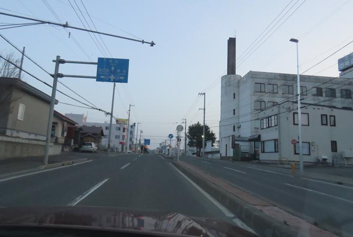 webnews今朝の北見/とん田通り、南大通り交差点から国道39号方向