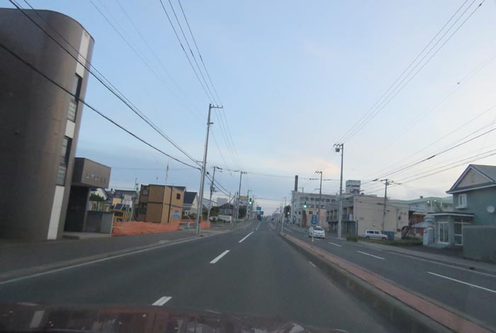webnews今朝の北見/とん田通り、南大通り交差点から国道39号方向