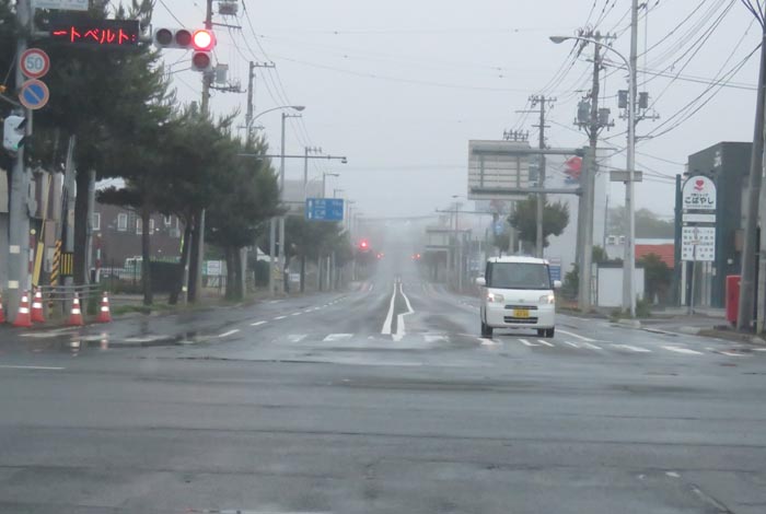 webnews今朝の北見/交差点から奥は常呂方面
