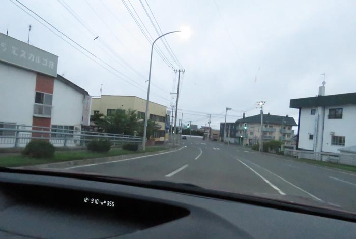 webnews今朝の北見/無加川橋を渡り南大通り交差点方向
