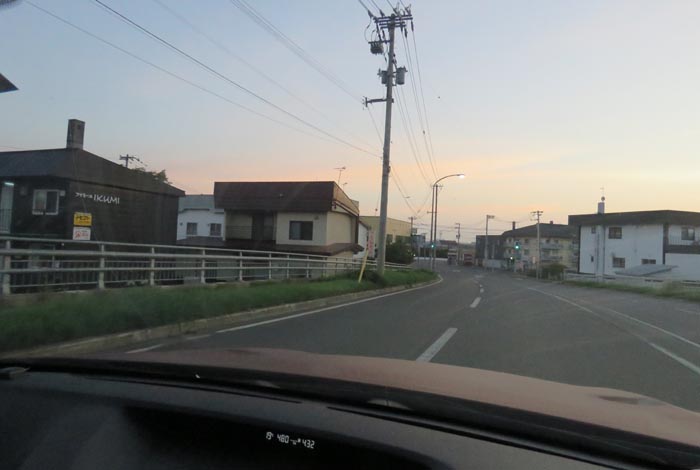 webnews今朝の北見/無加川橋を渡り南大通り交差点方向
