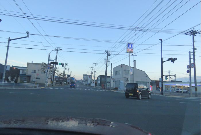 webnews今朝の北見/交差点から奥は常呂方面