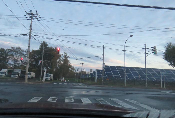 webnews今朝の北見/交差点から奥が無加川の右岸堤防