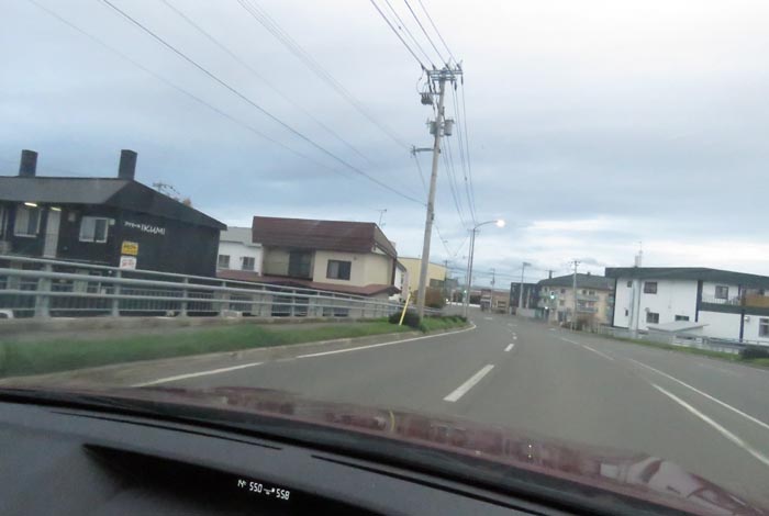 webnews今朝の北見/無加川橋を渡り南大通り交差点方向