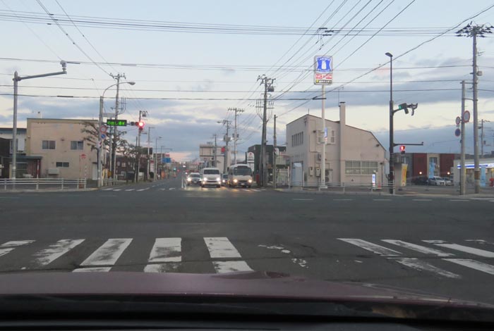 webnews今朝の北見/交差点から奥は常呂方面