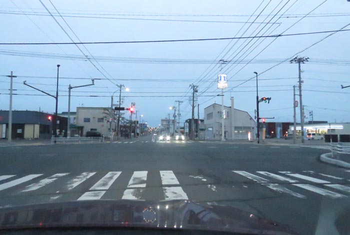 webnews今朝の北見/交差点から奥は常呂方面