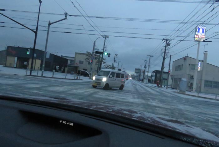 webnews今朝の北見/交差点から奥は常呂方面