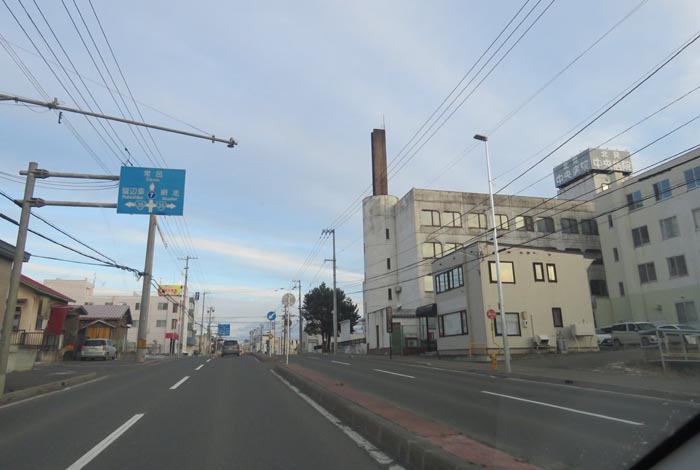 webnews今朝の北見/とん田通り、南大通り交差点から国道39号方向