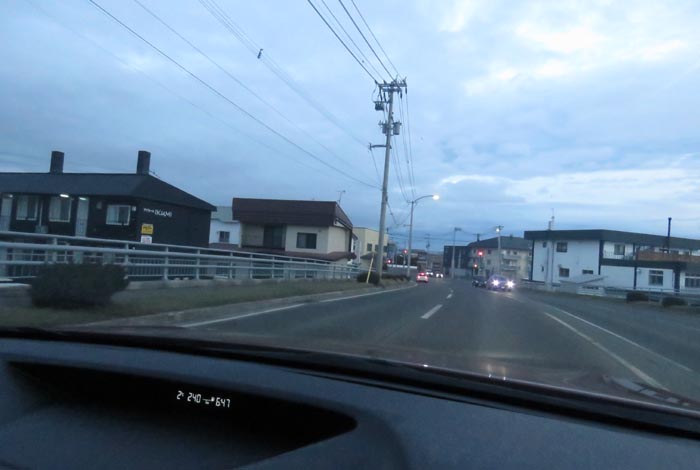 webnews今朝の北見/無加川橋を渡り南大通り交差点方向