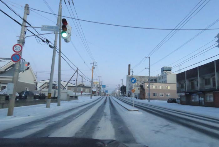webnews今朝の北見/とん田通り、南大通り交差点から国道39号方向