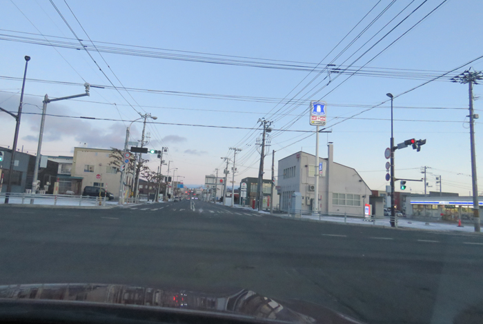webnews今朝の北見/交差点から奥は常呂方面