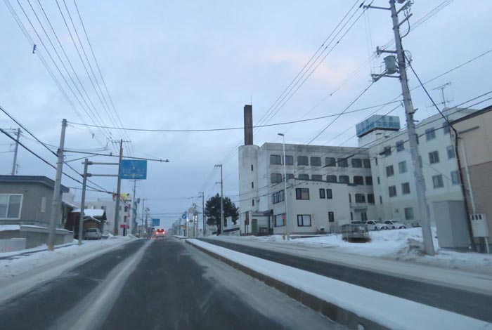 webnews今朝の北見/とん田通り、南大通り交差点から国道39号方向