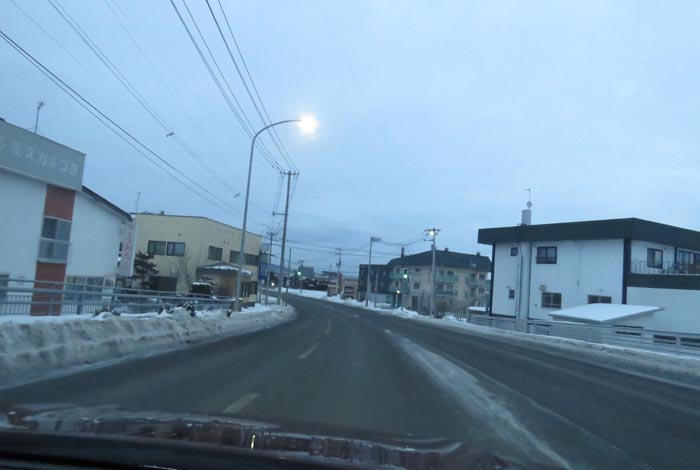 webnews今朝の北見/無加川橋を渡り南大通り交差点方向
