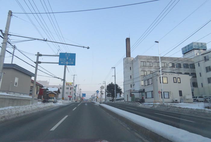 webnews今朝の北見/とん田通り、南大通り交差点から国道39号方向