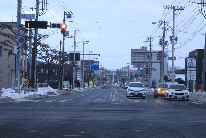 webnews今朝の北見/交差点から奥は常呂方面