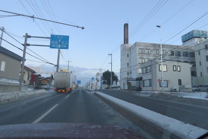 webnews今朝の北見/とん田通り、南大通り交差点から国道39号方向