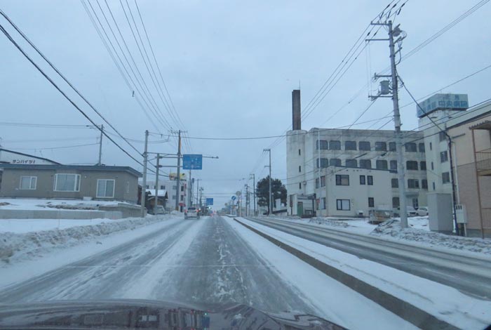 webnews今朝の北見/とん田通り、南大通り交差点から国道39号方向